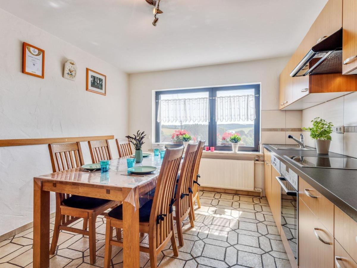 Beautiful Holiday Home Ideal For Hikers Kleinlangenfeld Экстерьер фото